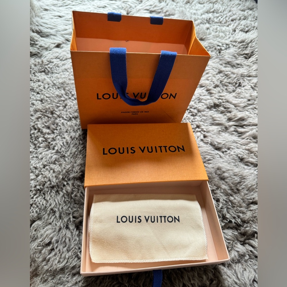 Louis Vuitton shopping bag, box and dust bag
